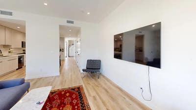 Affordable West LA Gem | Spacious layout, Prime lo Main Photo