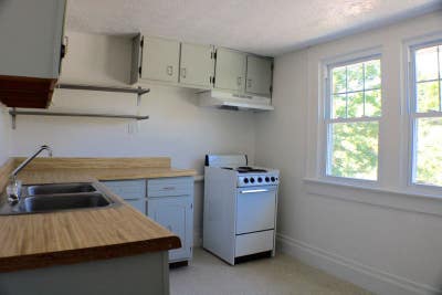 Cozy Apartment In Ardmore. Short Walk To WFBH! Main Photo