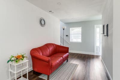 Your Cozy Home Awaits in Casa View Main Photo