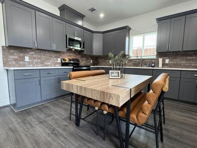 Instant Book Now!  New Construction at the Foundry Main Photo