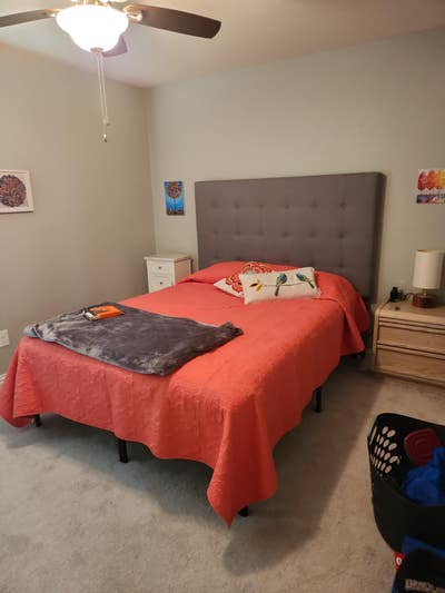 Room for rent Main Photo