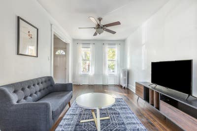 3 bed in Near NorthEast on a flexible lease Main Photo