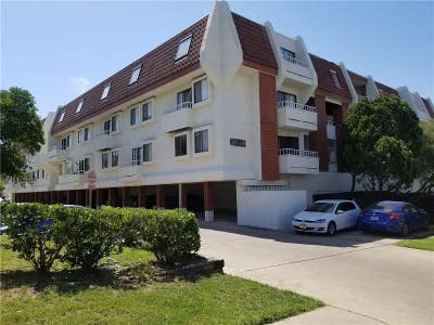 Cozy 1 Bed Bath Condo Room in North Campus_Availa Main Photo