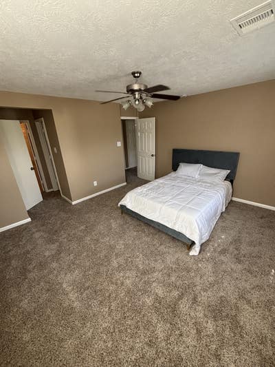 Rooms to rent  Main Photo