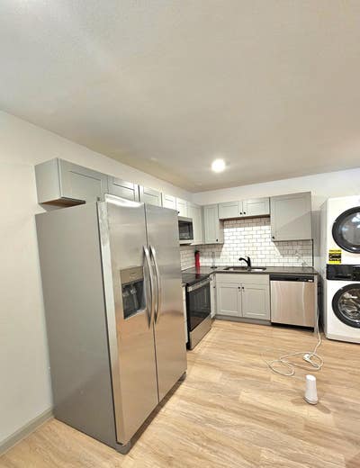 â­â­â­â­â­ Star Host!  Beautiful rooms in West Meadowbr Main Photo