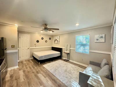 Live in Prime Location Atlanta,  Super Private Gue Main Photo