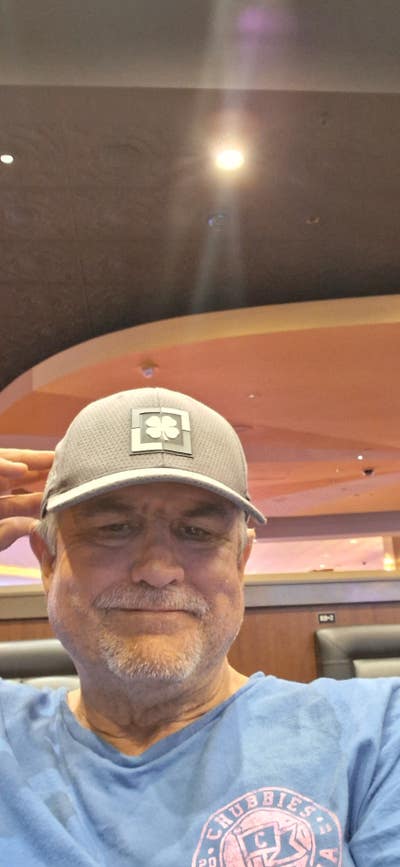 I am a male aged 62. I am looking for a small... Main Photo