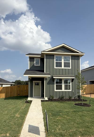 Three Private Rooms for Rent, Valverde, New Home Main Photo