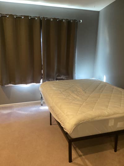 Spacious Room in Pet-Friendly home  Main Photo
