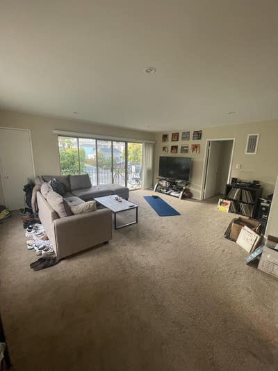 Master Bedroom in Cozy Santa Monica Apartment  Main Photo