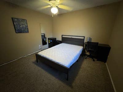 Private room near 75 and Parker - Plano Main Photo