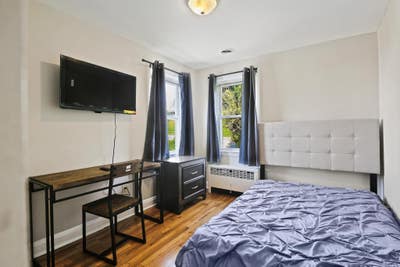 Forest Park 2 Bed Shared Apartment. Comfy & modern Main Photo