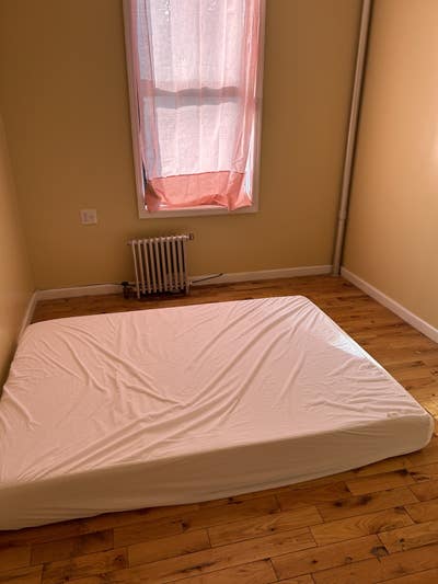Short term roommate needed!  Main Photo
