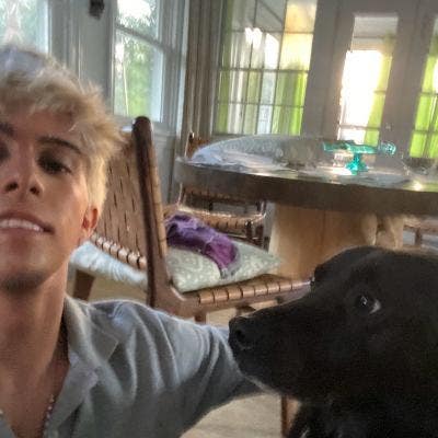 URGENT College of Charleston student need roommate Main Photo