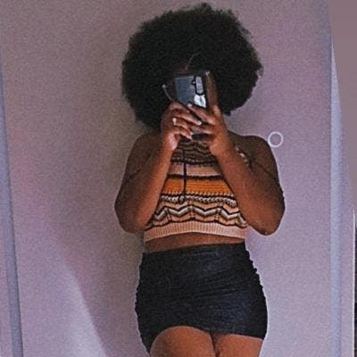 19 year old Female seeks a small or large room Main Photo