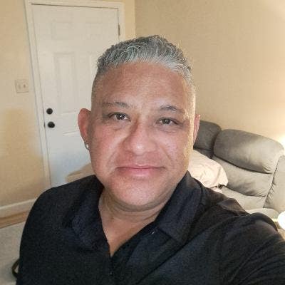 Chill Professional Seeking Room For Rent Main Photo