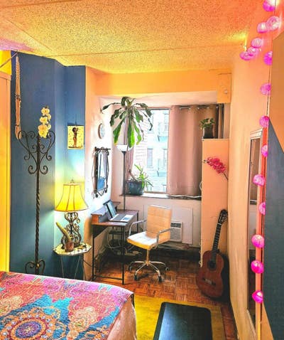Big Bright Bedroom, Stylish Apt: Aug 3rd move-in! Main Photo