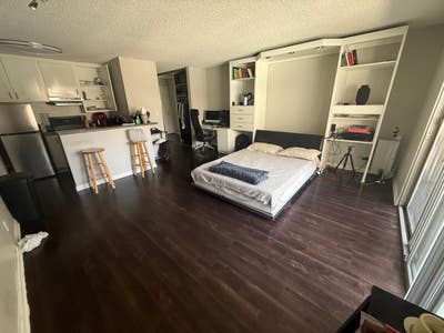 Silverlake/Koreatown Studio Apartment  Main Photo