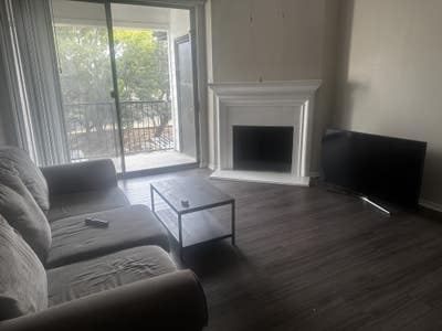 Single Room in 2 bed apartment in Austin Main Photo