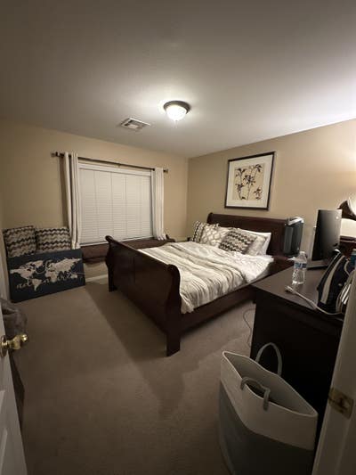 Room for rent Near Durango and Blue Diamond  Main Photo