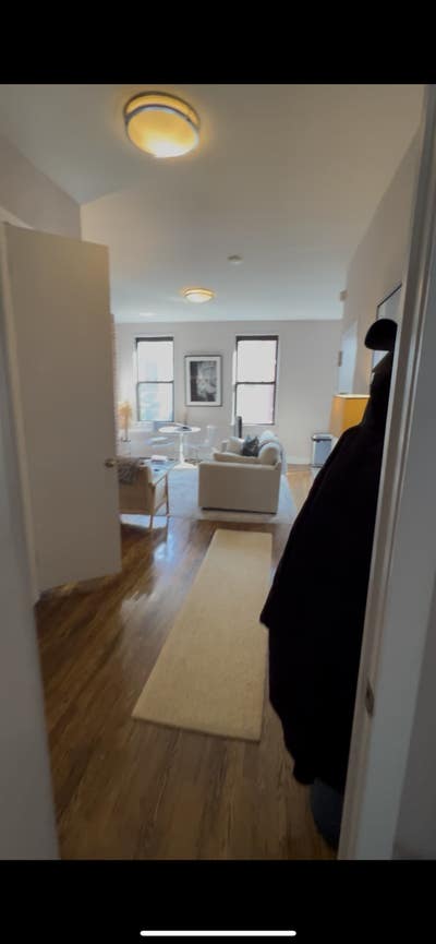 West Chelsea Large 1 Floor 2 Bed Furnished Main Photo