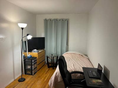 Cozy room for rent Main Photo