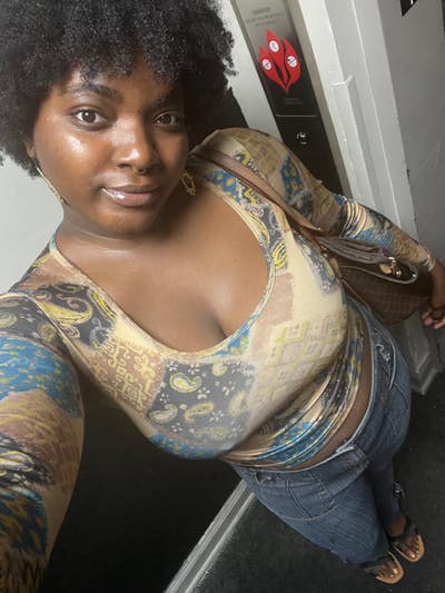 College senior looking for housing  Main Photo