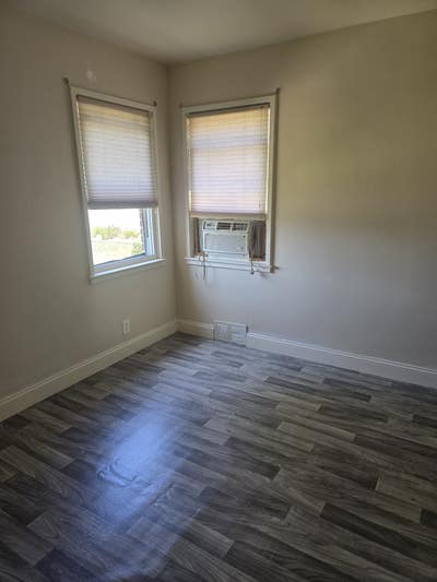 Room For Rent Main Photo