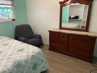 Room for Rent Utilities Included Main Photo