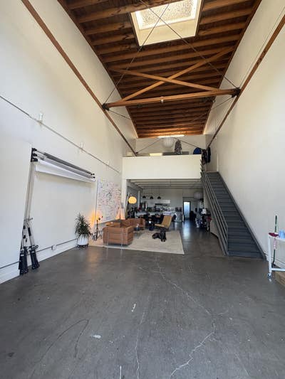 Amazing HUGE loft in Artist Community!  Main Photo
