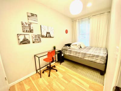  ðŸ’µSAVE CASH! Cheap, Clean, Lovely BR over yard Main Photo