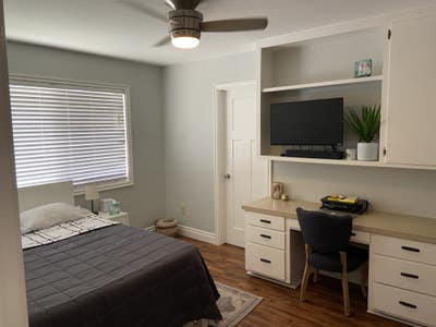 Clean furnished (optional) room Main Photo