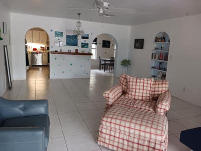 Respectful Roomie Desired to share Big House! Main Photo