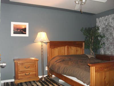 All Bills Paid Room Main Photo