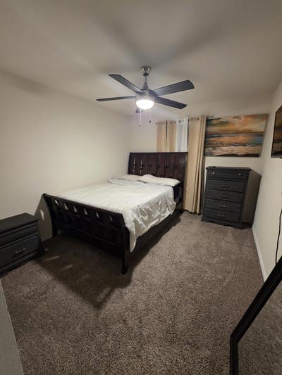 Clean Furnished Room Main Photo