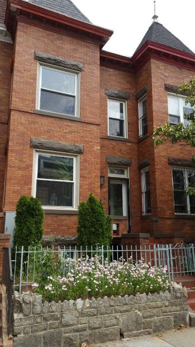 909 Monroe St Nw Main Photo