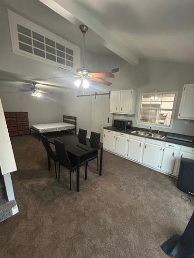 Private Rooms for Rent in Beautiful Renovated Home Main Photo