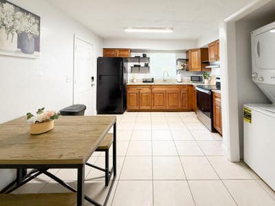 Quite Busch Garden home !! 3 members only . CLOSE  Main Photo