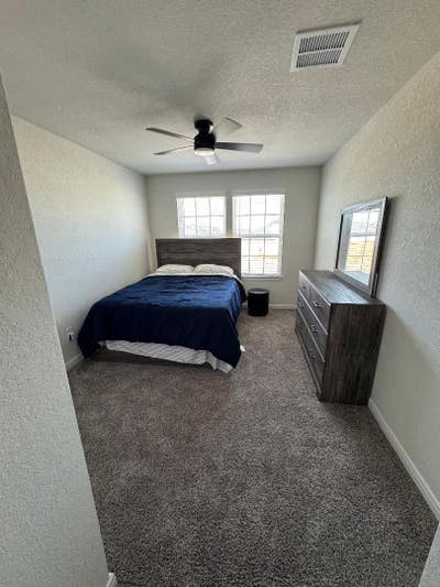 Roommate wanted Main Photo