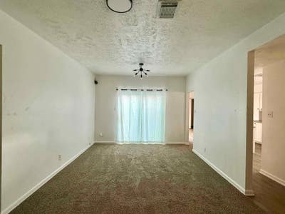 Large Room Available  Main Photo