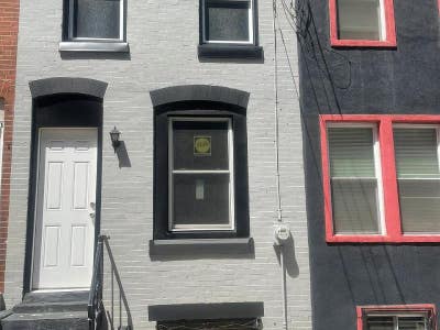 2 Bed  1 Bath for $1300 Main Photo