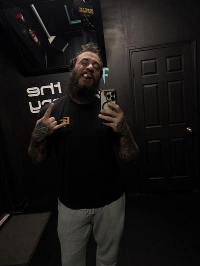 Room wanted in Bremerton, WA Main Photo