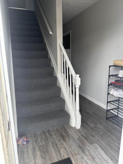 Room in 2BR Townhouse at View Carlton Arms Main Photo