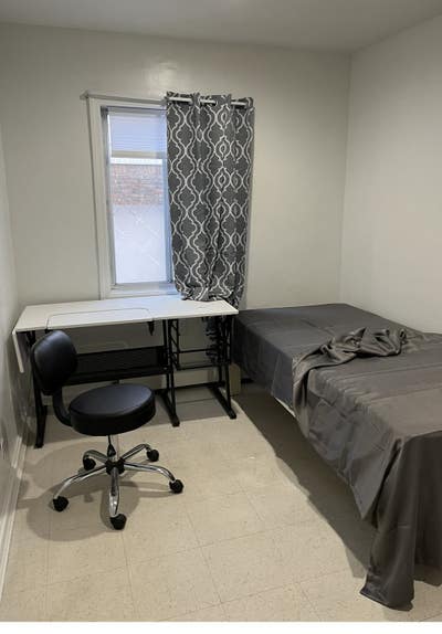 Room for rent  Main Photo