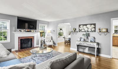 Bright Room - 3-Bed House - Yard Utilities Inc. Main Photo