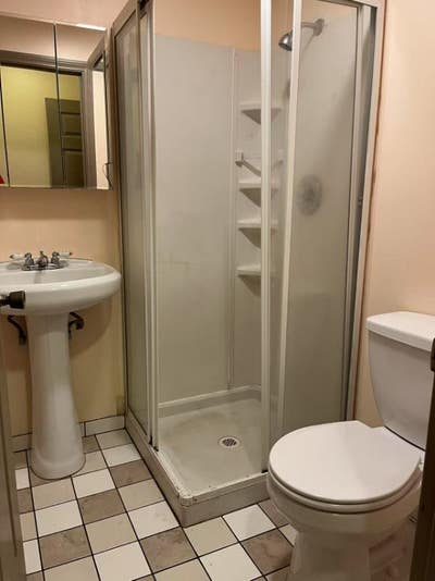 Room with private bathroom across CSUN campus  Main Photo