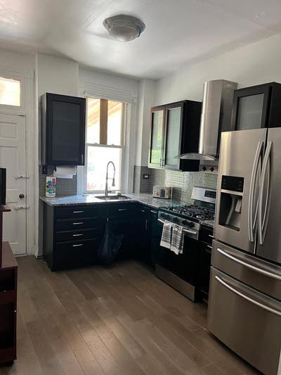 Spacious townhouse.   Free WiFi ðŸ§º Washer and Drye Main Photo