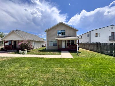 1 BR in 4 BR 2 bath house Main Photo