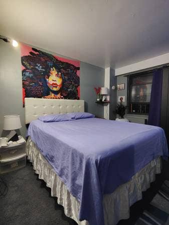 Large room | Utilities included Main Photo