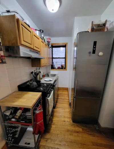 Large Room for Rent in UES Apartment Main Photo